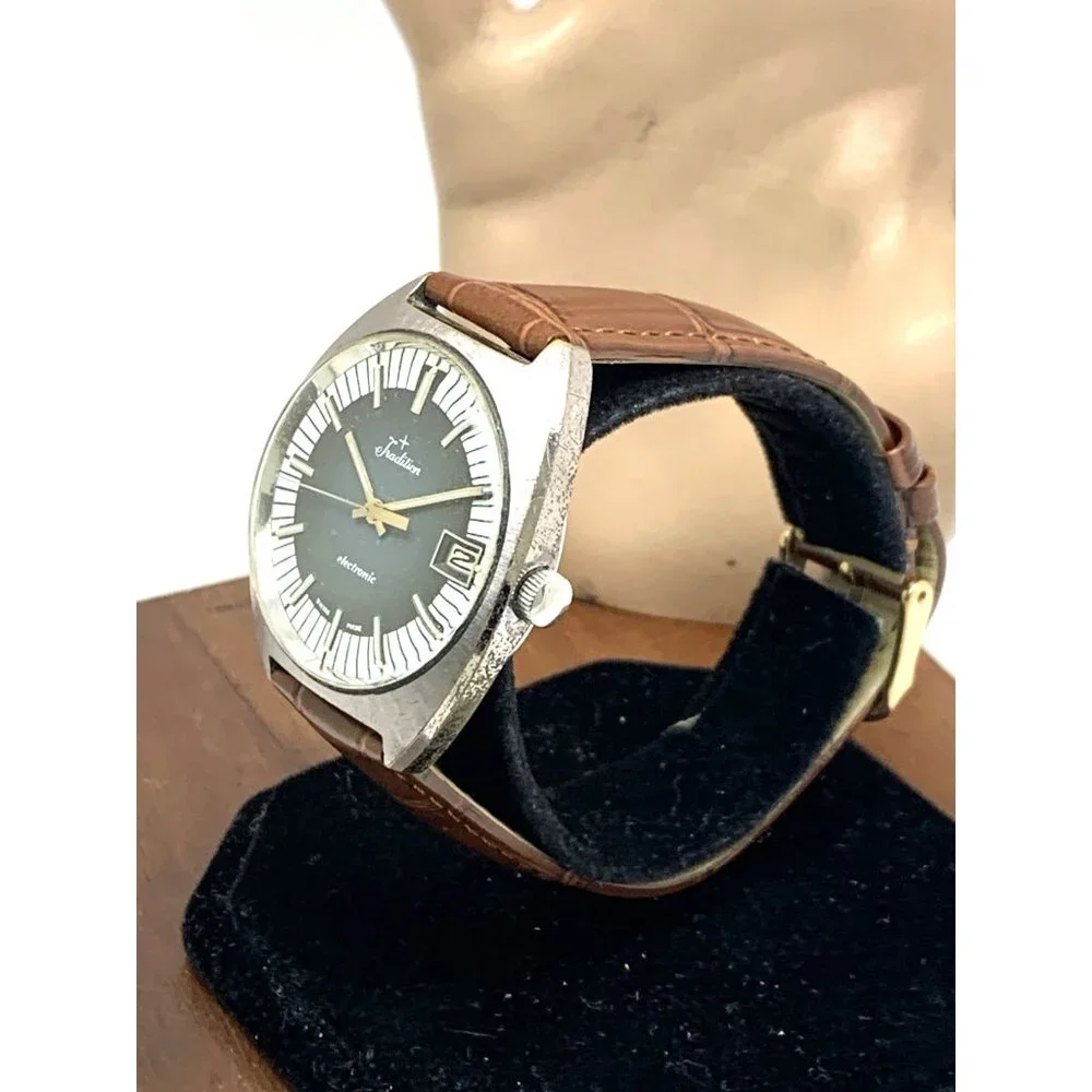 Sears Roebuck Co Tradition Electronic Men's Watch Swiss Quartz Gray White Dial